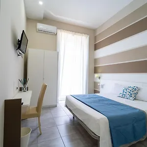 https://i-4-diamanti-di-napoli.hotels-amalfi.com